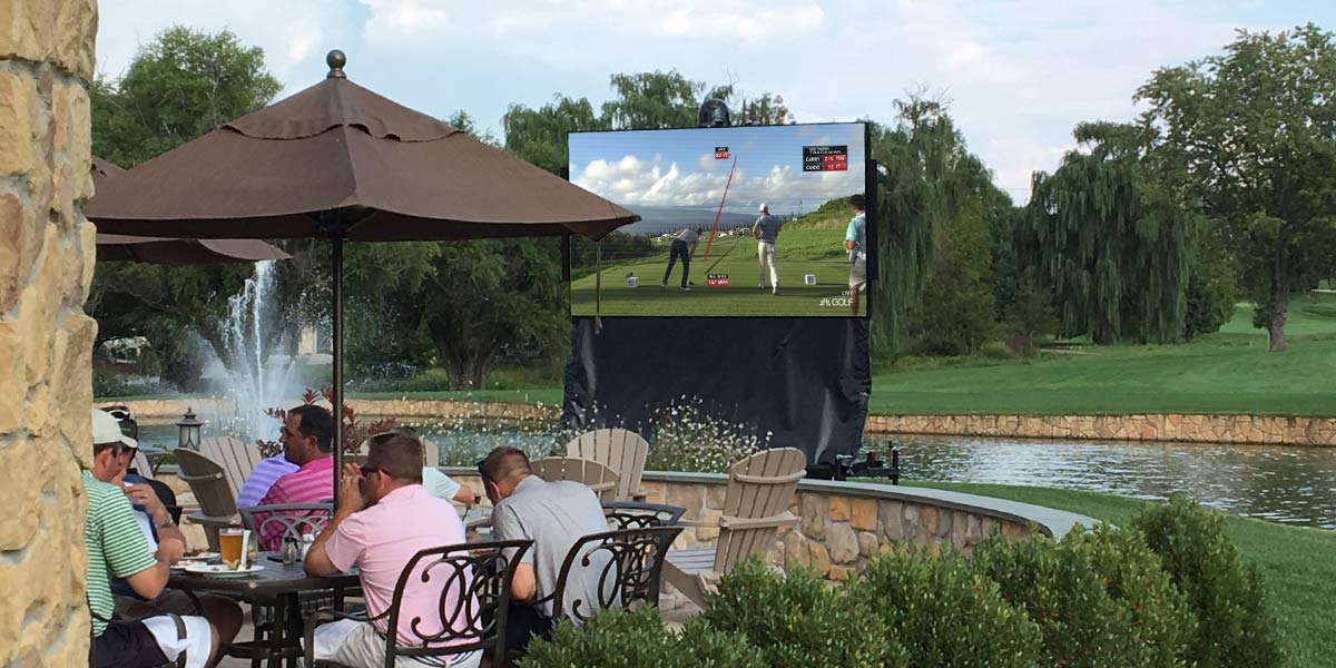 MAX XL LED Display at Country Club